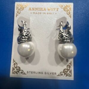 NWT Annika Witt - PEARL in Sterling Silver - Hoop Earrings
